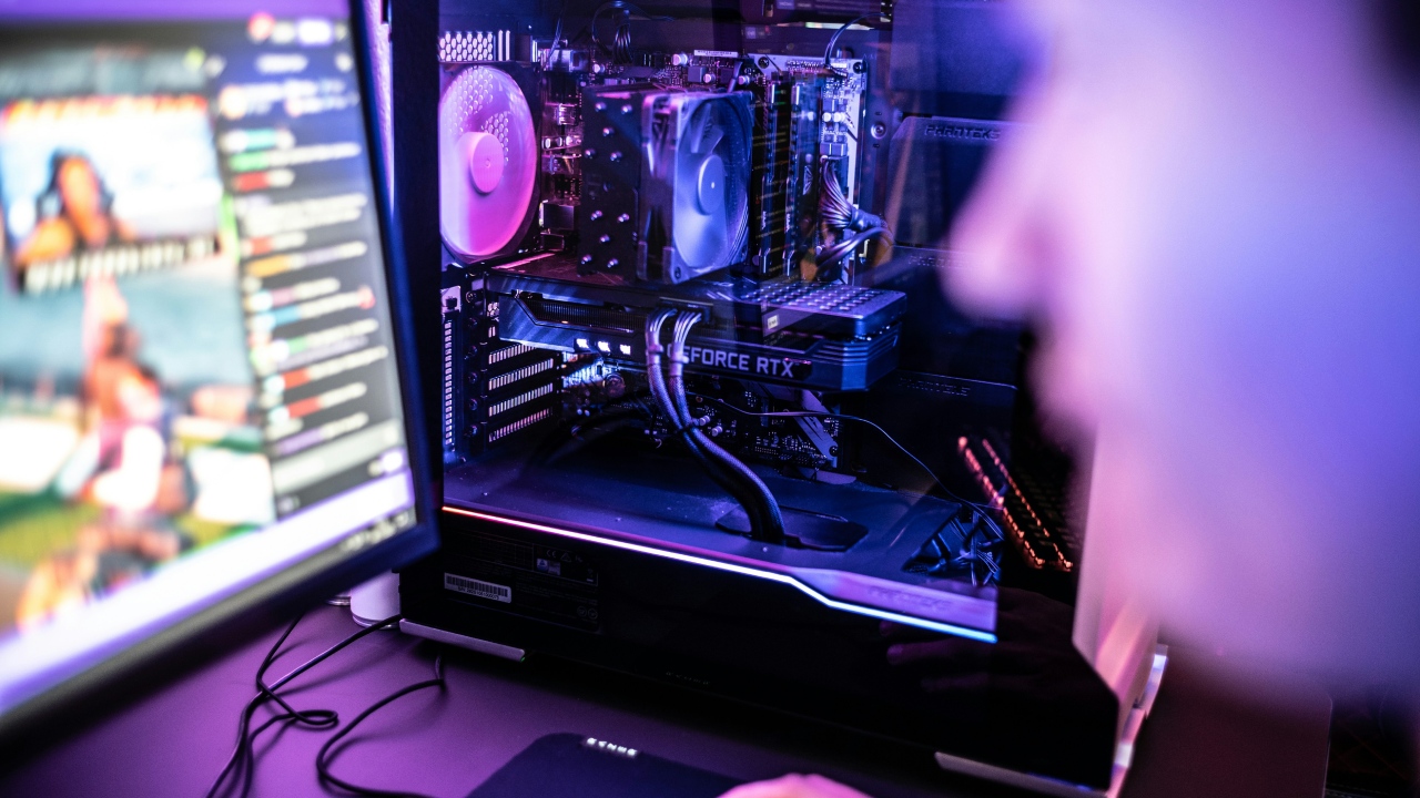 Ingyenes segédprogramok gyűjteménye Windows 11 asztalon.